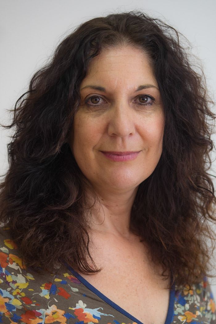 קארן מדמוני